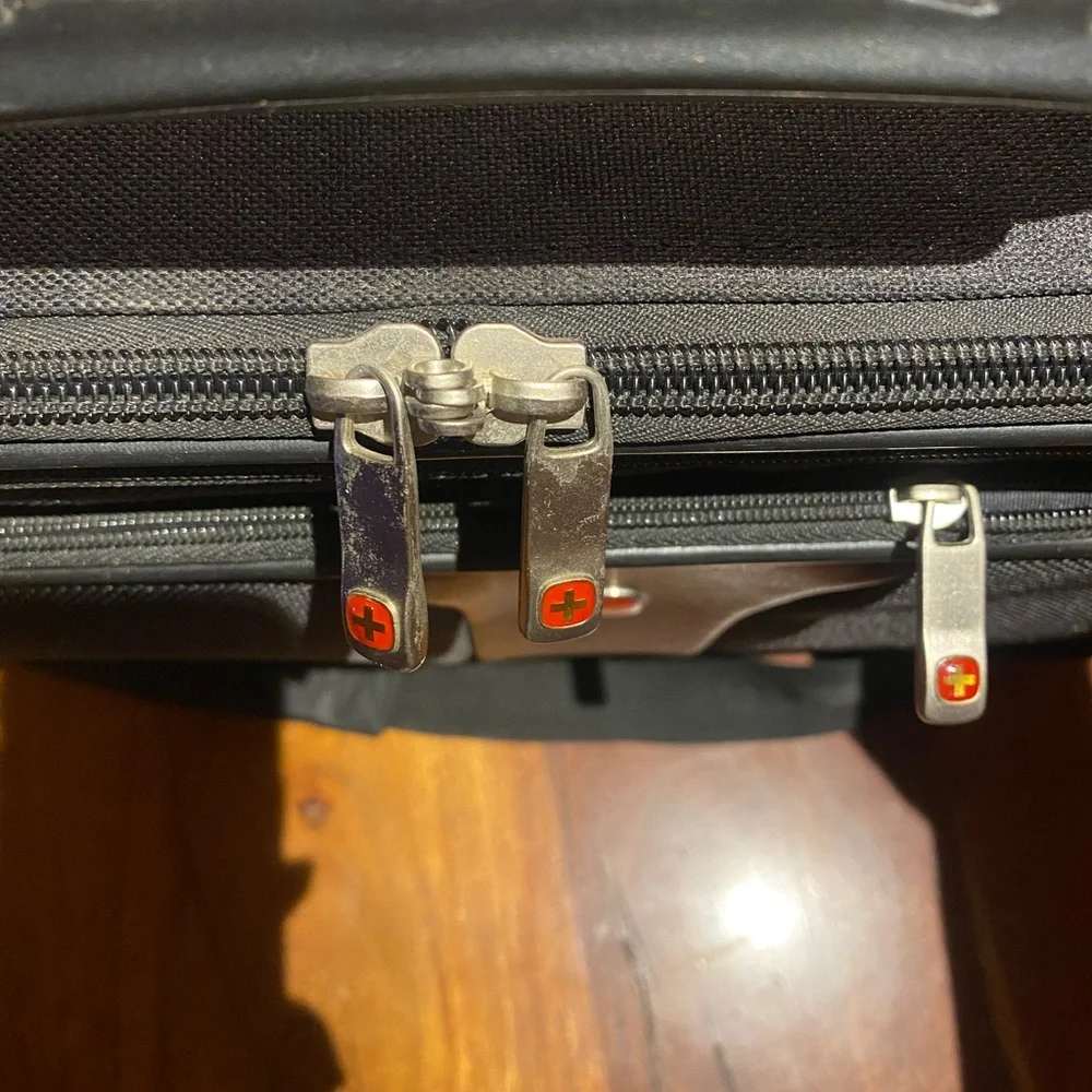 Wenger‎ SwissGear Black Laptop Carry On Travel Briefcase